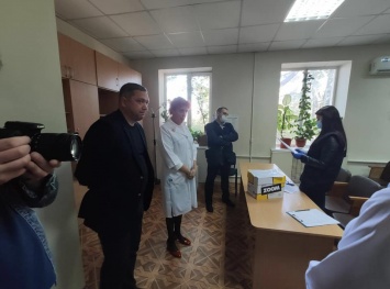 В Николаевскую областную инфекционку пришла полиция - с обысками по делу о подкупе избирателей