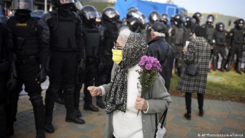 Протесты в Беларуси: против Лукашенко выходят и пенсионеры