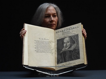 Аукционный рекорд: собрание пьес Шекспира "Первое фолио" продано почти за $10 млн (фото)
