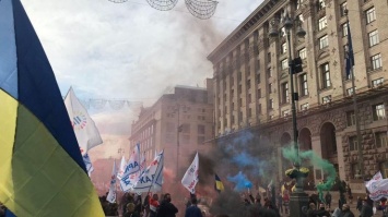 Крещатик перекрыт: что происходит в центре Киева (видео)