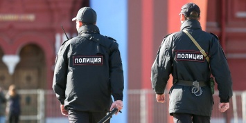 В Москве инспектор ППС вымогал у задержанного 4 млн, но ограничился его "Солярисом"