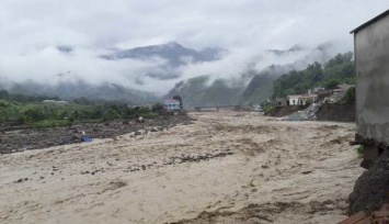 Наводнения и оползни во Вьетнаме унесли 55 жизней