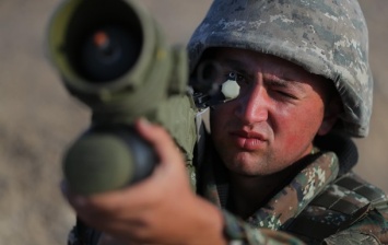 Азербайджан показал захват армянской воинской части