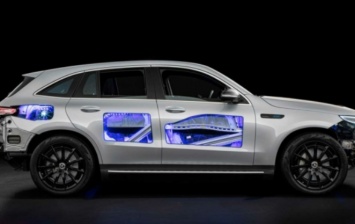 Mercedes создал «дырявый» EQC, чтобы показать работу электромобиля изнутри