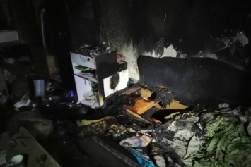 В Харькове из горящего дома спасли людей