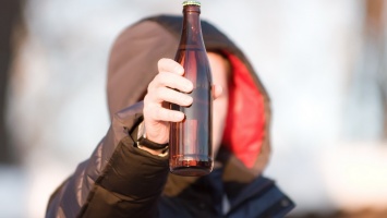 Как в Украине наказывают за продажу алкоголя детям: ответ адвоката