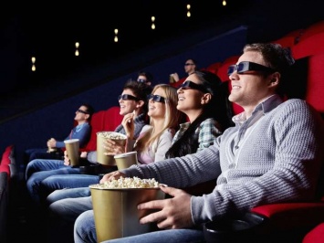 Люди стали реже ходить в кино на американские фильмы