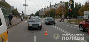 В Харькове авто сбило двух 11-братьев на пешеходном переходе, - ФОТО