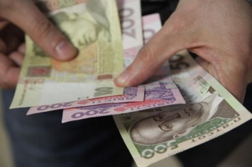 Коронавирус на банкнотах: купюры могут нести опасность до 28 дней