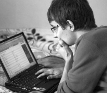 Киберполиция: несовершеннолетний хакер украл и продал более миллиона учетных записей