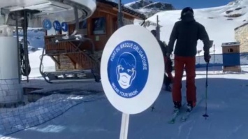 Альпы, снег, коронавирус: французский Тинь открыл горнолыжный сезон (видео)