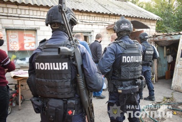 Николаевские полицейские в Запорожье обезвредили группу телефонных мошенников (ФОТО, ВИДЕО)