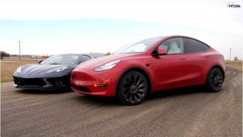 Электрический Tesla Model Y сразился в драге против бензинового Corvette C8 (ВИДЕО)