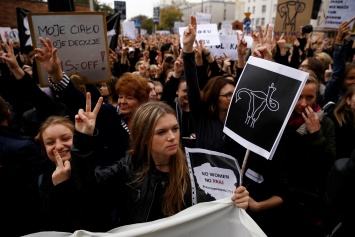 Суд в Польше запретил аборт из-за неизлечимой болезни плода
