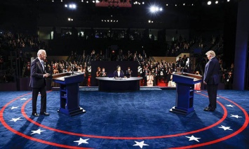 На заключительных предвыборных дебатах в США победил Байден