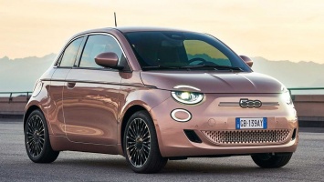 Fiat представил новую версию электрического ситикара 500e с дополнительной дверью