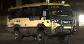 Чешско-украинская фирма создала школьный автобус для бездорожья