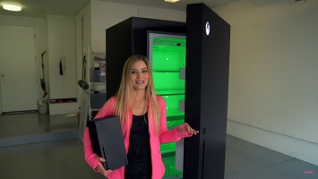 Видео: Microsoft воплотила мем, создав настоящий холодильник в стиле Xbox Series X