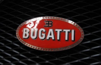 Таинственный гиперкар Bugatti попал в объективы фотошпионов
