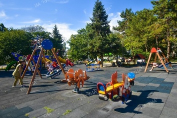 В Симферополе до конца года появится 19 детских площадок (АДРЕСА)