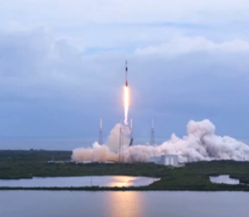 SpaceX вывела на орбиту еще 60 спутников Starlink и потеряла 75