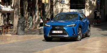 Lexus UX 300e: полгода бесплатной зарядки