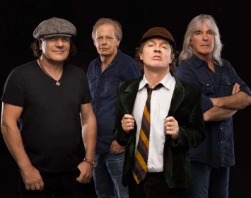 Легендарная рок-группа AC/DC порадовала фанатов
