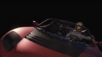 Tesla Roadster Илона Маска начала разваливаться в космосе