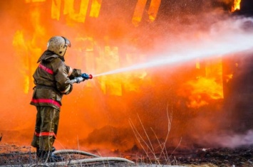 Под Днепром сгорело пять новых многоквартирных домов