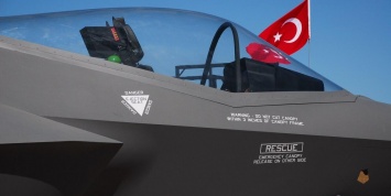 США передадут предназначенные для Турции F-35 ее противнику