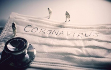 Ученые предупреждают о распространении нового штамма коронавируса в Европе - FT