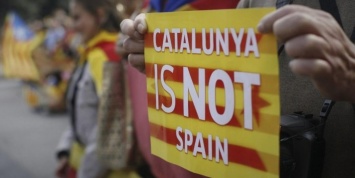 Сторонники независимости Каталонии ответили "Калинкой" на новое расследование о связях с Россией