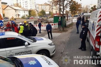 ЧП в Киеве из-за утечки газа на коллекторе погиб коммунальщик, еще один в больнице