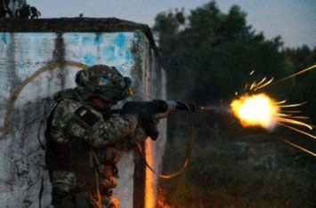 В ООС опять подсчитывают раненых: вечер на Донбассе выдался «жарким»