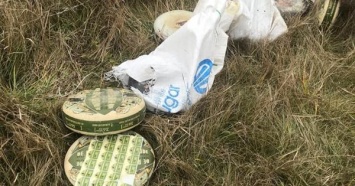 Пограничники в нескольких метрах от границы с РФ нашли семь головок сыра