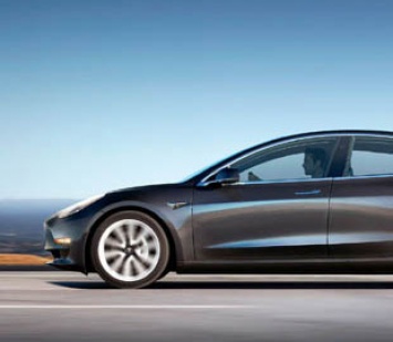 Tesla Model 3 увеличила запас хода и еще сильнее оторвалась от конкурентов