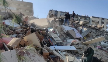 В Турции произошло землетрясение, под завалами ищут людей