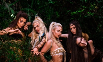 Группа DILEMMA создала в Киеве дикие джунгли и сняла в них клип "Анаконда"
