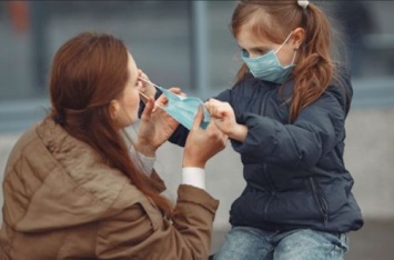 Дети и коронавирус: врач назвал самый опасный возраст