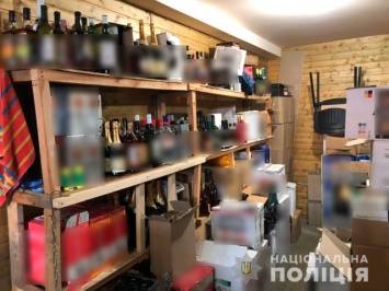 Харьковчанин, который продавал поддельный алкоголь, предстанет перед судом, - ФОТО
