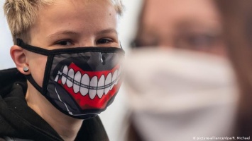 Жизнь без улыбки: особенности общения во время пандемии