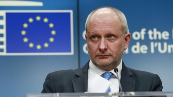 В ЕС призвали Раду найти "разумное решение" по КСУ
