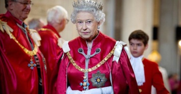 Елизавета II готовится покинуть престол: известны детали