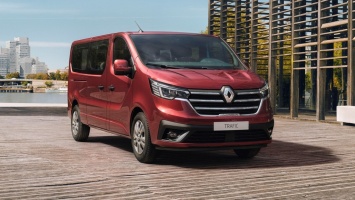 Renault представила обновленный минивэн Trafic: фото и характеристики