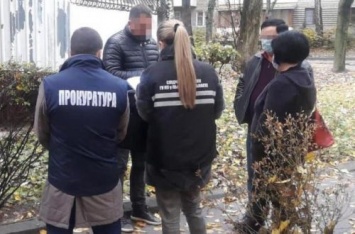 Нагрели руки на ремонте больницы: полиция Львова раскрыла коррупционную схему