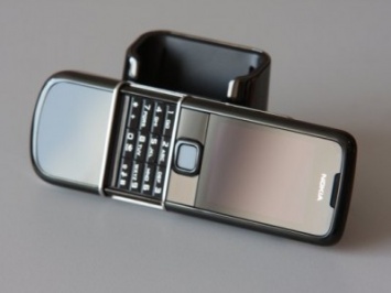 Nokia возродит еще два легендарных кнопочных телефона