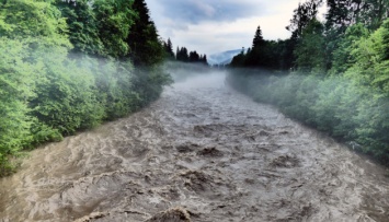 Кабмин выделил Прикарпатью дополнительные деньги на ликвидацию последствий наводнения