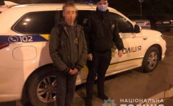 Поссорился с отчимом и сбежал из дому: полиция Каменского разыскала 14-летнего мальчика