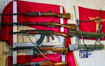 В Николаеве у психолога изъяли арсенал оружия