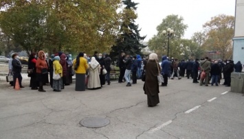 Крымских татар не пускают на суд в Ростов, от Аксенова требуют объяснений
